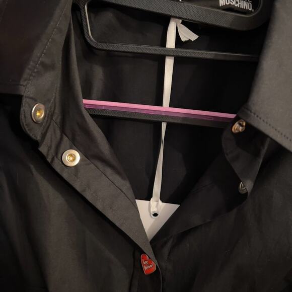 Love Moschino Sleeveless Blouse Button Hearts Size 4 NWT - Picture 5 of 9